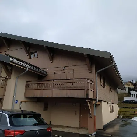 Niveoles A5 - Village 2 Bedrooms Apartment *